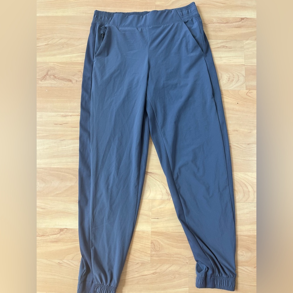 Athleta Brooklyn Jogger Size 8